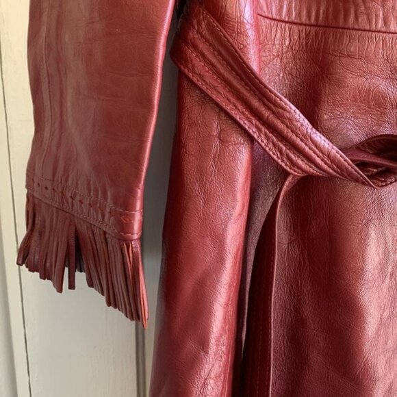 Dan di Modes 24K Vintage Leather 70s Red Fringe Trench Coat - Picture 4 of 8